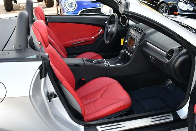 2009 Mercedes-Benz SLK SLK300 2 Door Roadster W/P1 and Multimedia Packages - 22646058 - 53