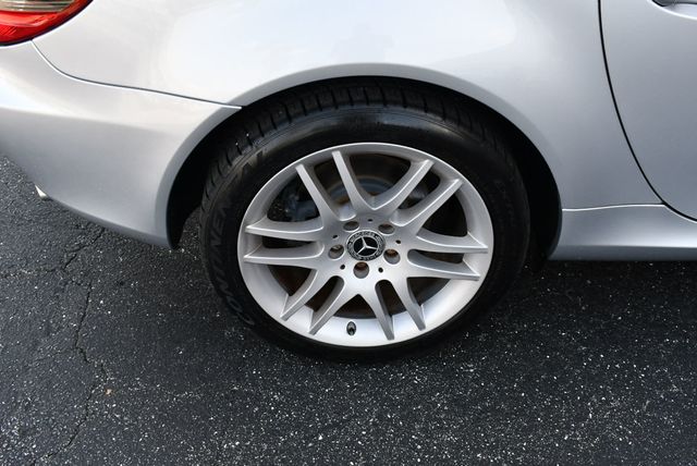 2009 Mercedes-Benz SLK SLK300 2 Door Roadster W/P1 and Multimedia Packages - 22646058 - 62