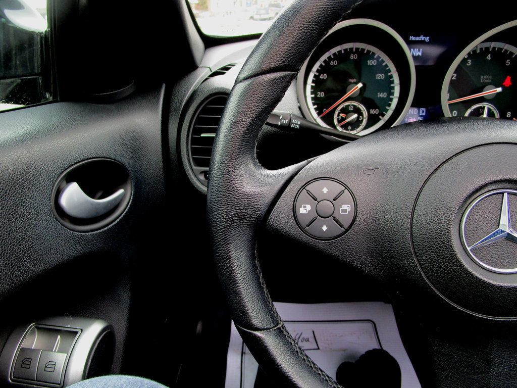 2009 Mercedes-Benz SLK SLK300 2dr Roadster 3.0L - 22980882 - 17