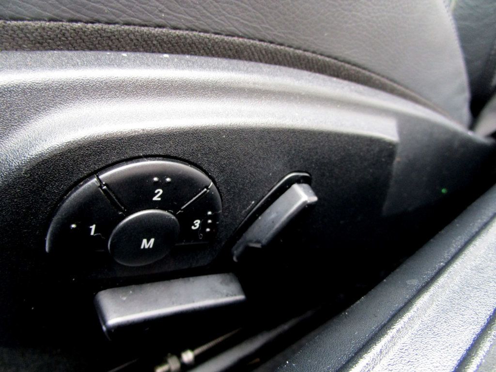 2009 Mercedes-Benz SLK SLK300 2dr Roadster 3.0L - 22980882 - 22