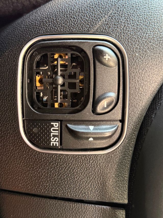 2009 Mercedes-Benz SL-Class 2dr Roadster 6.2L AMG - 23000105 - 27