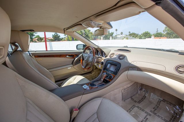 2009 Mercedes-Benz SL-Class SL550 2dr Roadster 5.5L V8 - 20981092 - 4