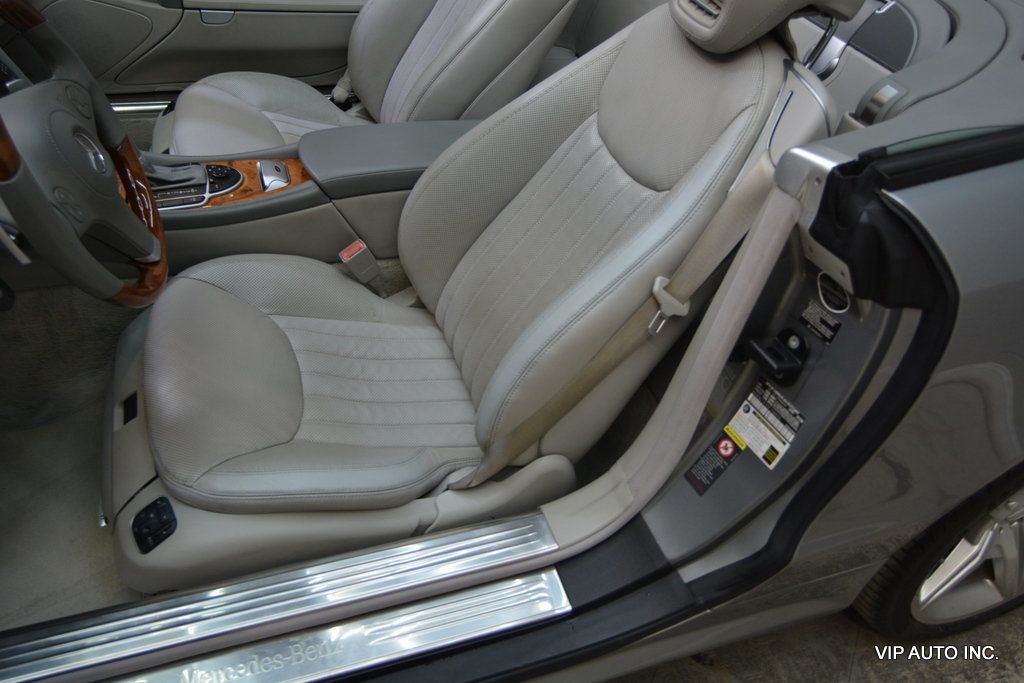 2009 Mercedes-Benz SL-Class SL550 2dr Roadster 5.5L V8 - 23069481 - 35