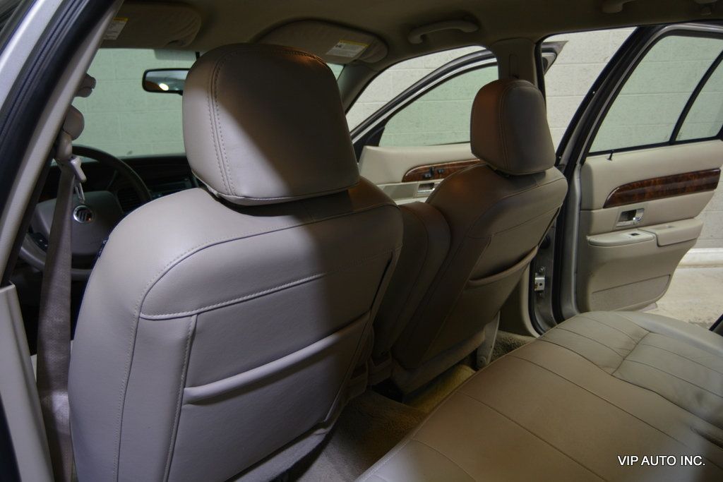 2009 Mercury Grand Marquis 4dr Sedan LS - 22947390 - 13