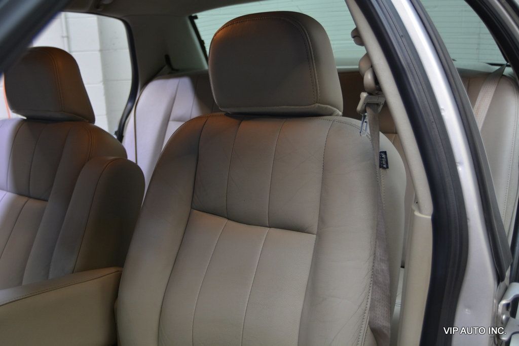 2009 Mercury Grand Marquis 4dr Sedan LS - 22947390 - 14