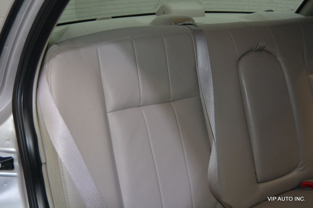 2009 Mercury Grand Marquis 4dr Sedan LS - 22947390 - 23