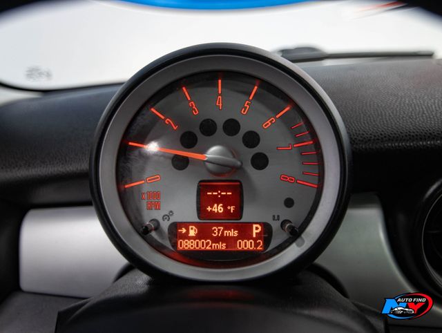 2009 MINI Cooper Clubman PAN SUNROOF, HEATED SEATS, PREMIUM PKG, TRACTION CONTROL - 22994755 - 9