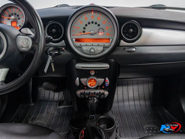 2009 MINI Cooper Clubman PAN SUNROOF, HEATED SEATS, PREMIUM PKG, TRACTION CONTROL - 22994755 - 10