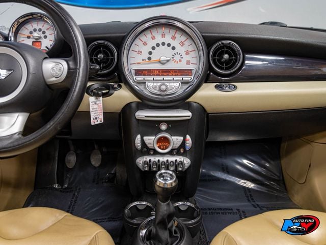 2009 MINI Cooper Convertible CLEAN CARFAX, CONVERTIBLE, 6-SPD MANUAL, PREMIUM, HEATED SEATS - 22966544 - 10