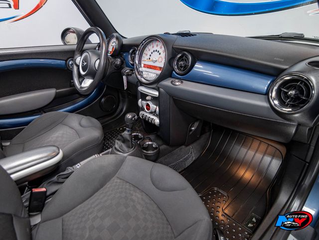 2009 MINI Cooper Convertible CLEAN CARFAX, CONVERTIBLE, HEATED SEATS, PREMIUM PKG, HIFI SOUND - 22958818 - 22