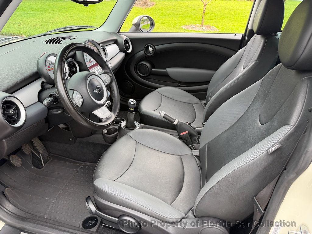 2009 MINI Cooper Hardtop 2 Door  - 23044525 - 34