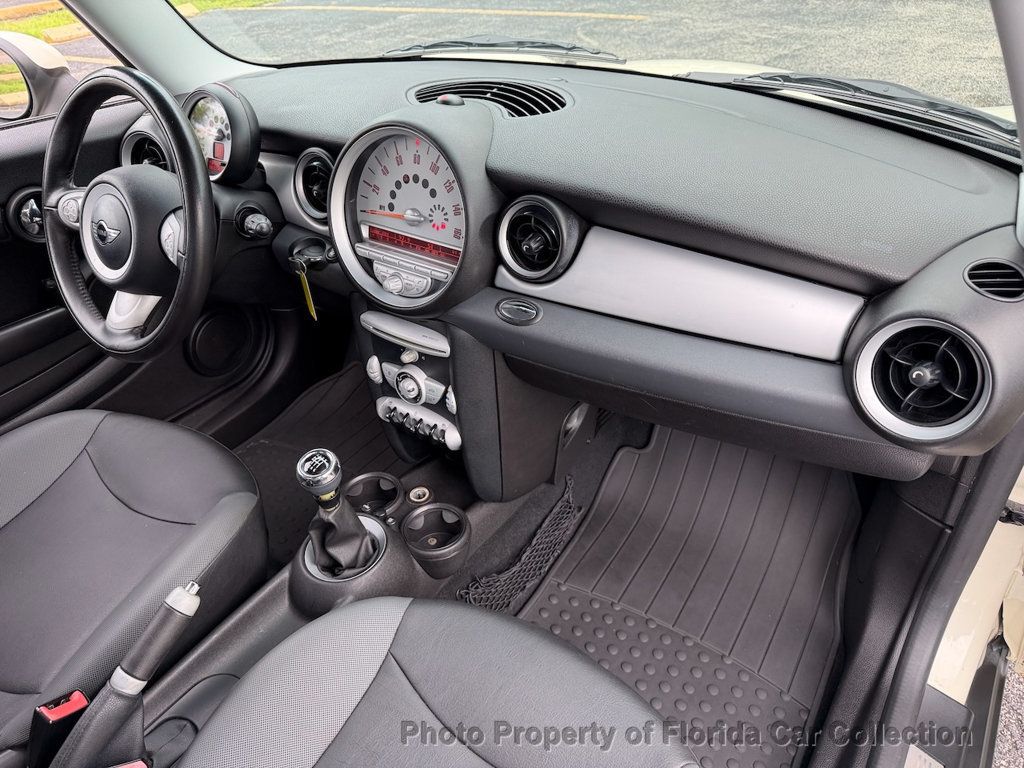 2009 MINI Cooper Hardtop 2 Door  - 23044525 - 37