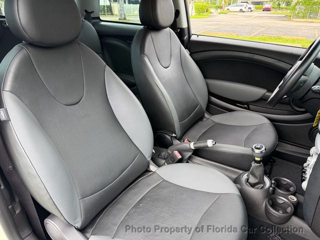 2009 MINI Cooper Hardtop 2 Door  - 23044525 - 39