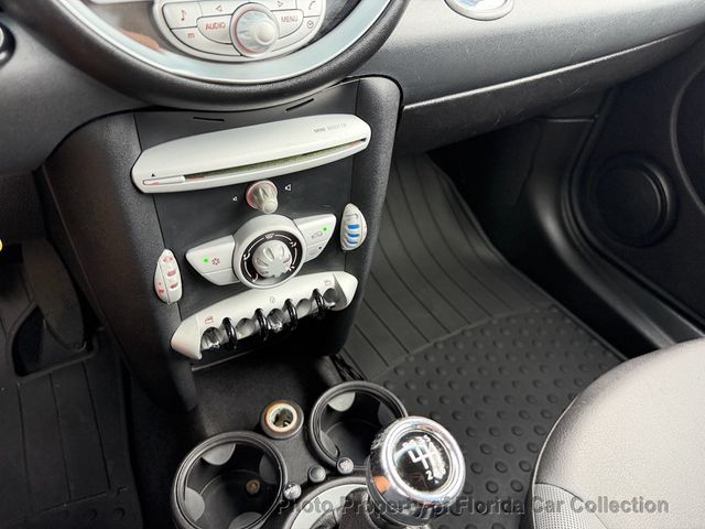 2009 MINI Cooper Hardtop 2 Door  - 23044525 - 44