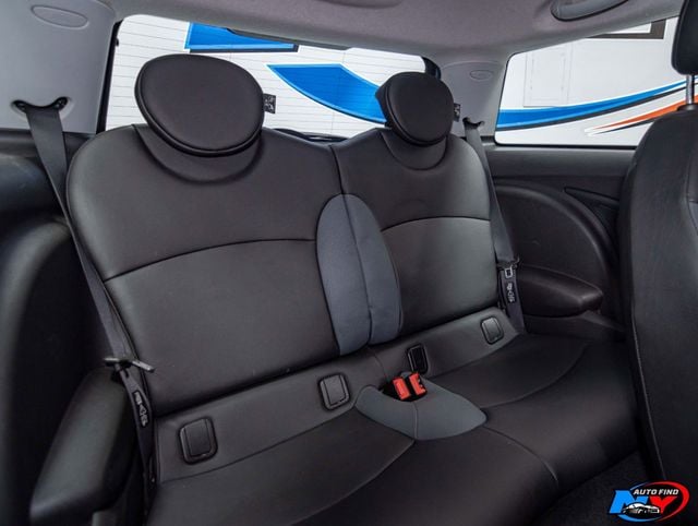 2009 MINI Cooper Hardtop 2 Door CLEAN CARFAX, 6-SPD MANUAL, HEATED SEATS, COLD WEATHER PKG - 22918469 - 17