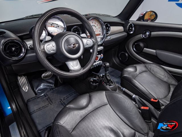 2009 MINI Cooper S Convertible CONVERTIBLE, HEATED SEATS, PREMIUM, COLD WEATHER PKG, LEATHER - 22962930 - 12