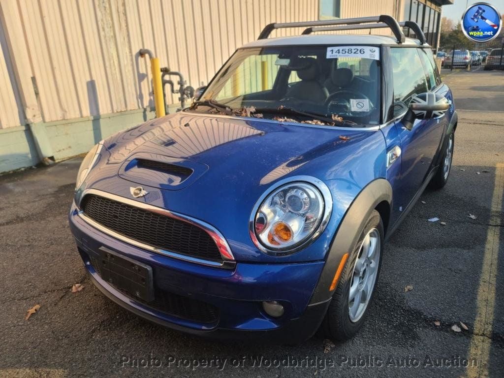 2009 MINI Cooper S Hardtop 2 Door   - 22964935 | Video 1