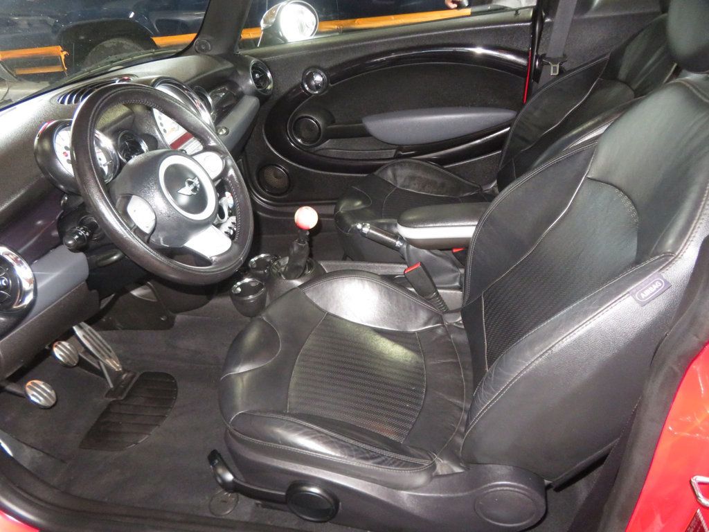 2009 MINI Cooper S Hardtop 2 Door 2OWNER 6SPEED MANUAL TRANNY EXTRA CLEAN LOW MILES COOPER S  - 23018765 - 16