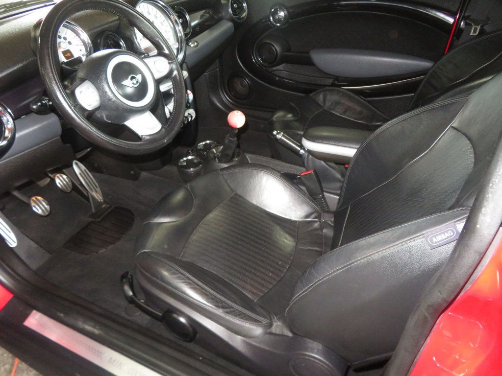 2009 MINI Cooper S Hardtop 2 Door 2OWNER 6SPEED MANUAL TRANNY EXTRA CLEAN LOW MILES COOPER S  - 23018765 - 17