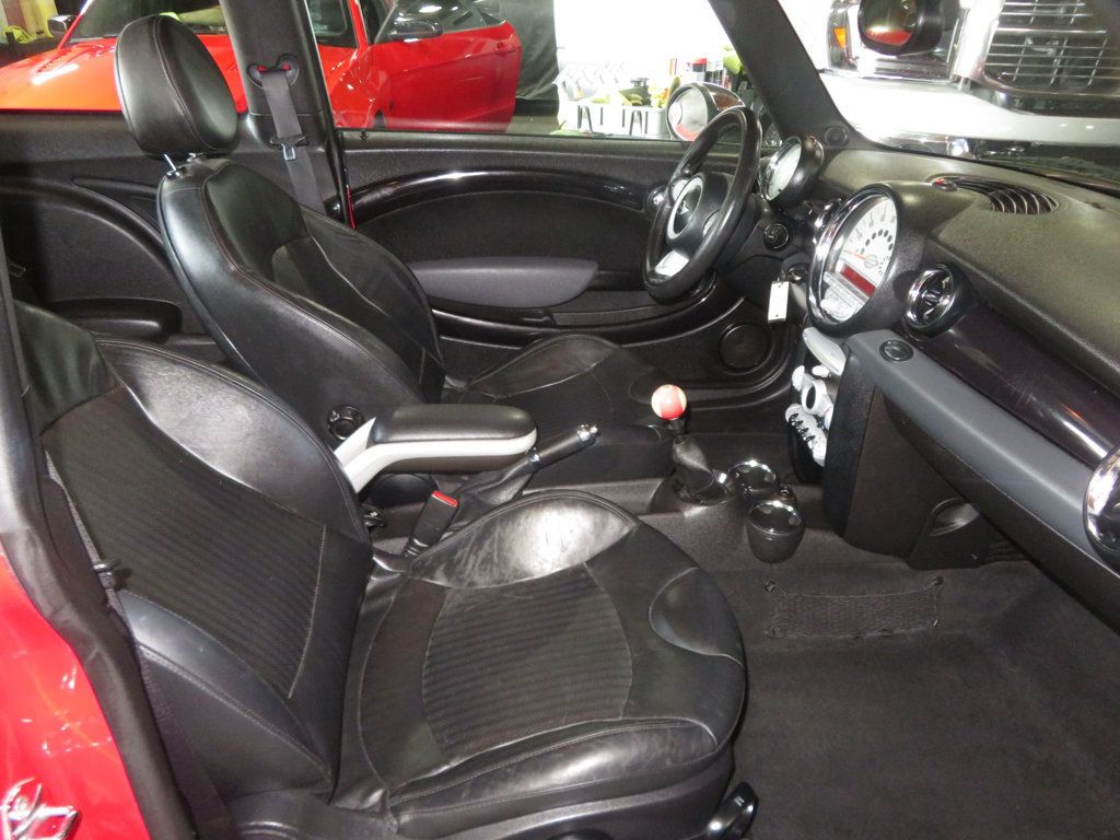 2009 MINI Cooper S Hardtop 2 Door 2OWNER 6SPEED MANUAL TRANNY EXTRA CLEAN LOW MILES COOPER S  - 23018765 - 23