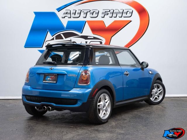 2009 MINI Cooper S Hardtop 2 Door CLEAN CARFAX, HEATED SEATS, BLACK STRIPES, CENTER ARMREST - 22573006 - 2