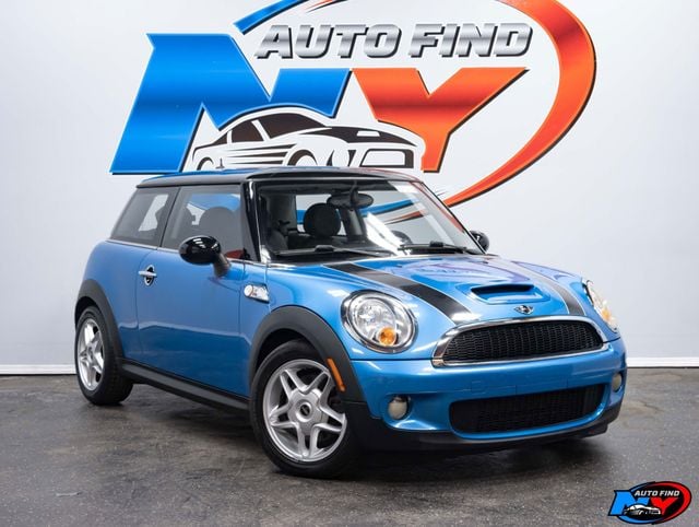 2009 MINI Cooper S Hardtop 2 Door CLEAN CARFAX, HEATED SEATS, BLACK STRIPES, CENTER ARMREST - 22573006 - 5