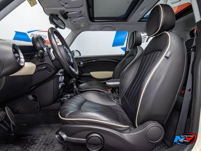 2009 MINI Cooper S Hardtop 2 Door CLEAN CARFAX, PANORAMIC SUNROOF, HEATED SEATS, PREMIUM PKG - 22963614 - 14