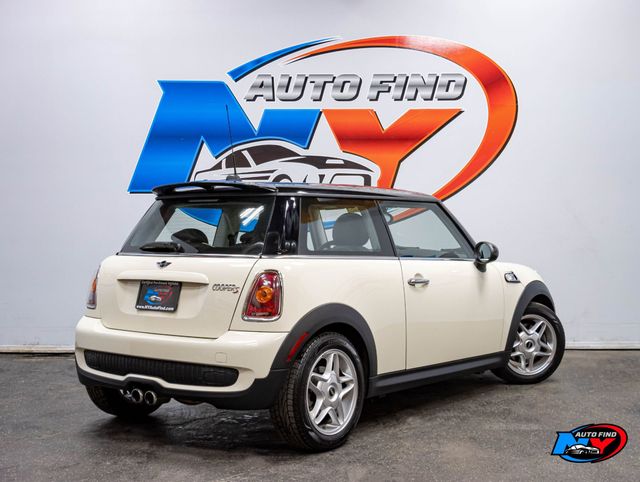 2009 MINI Cooper S Hardtop 2 Door CLEAN CARFAX, PANORAMIC SUNROOF, HEATED SEATS, PREMIUM PKG - 22963614 - 4
