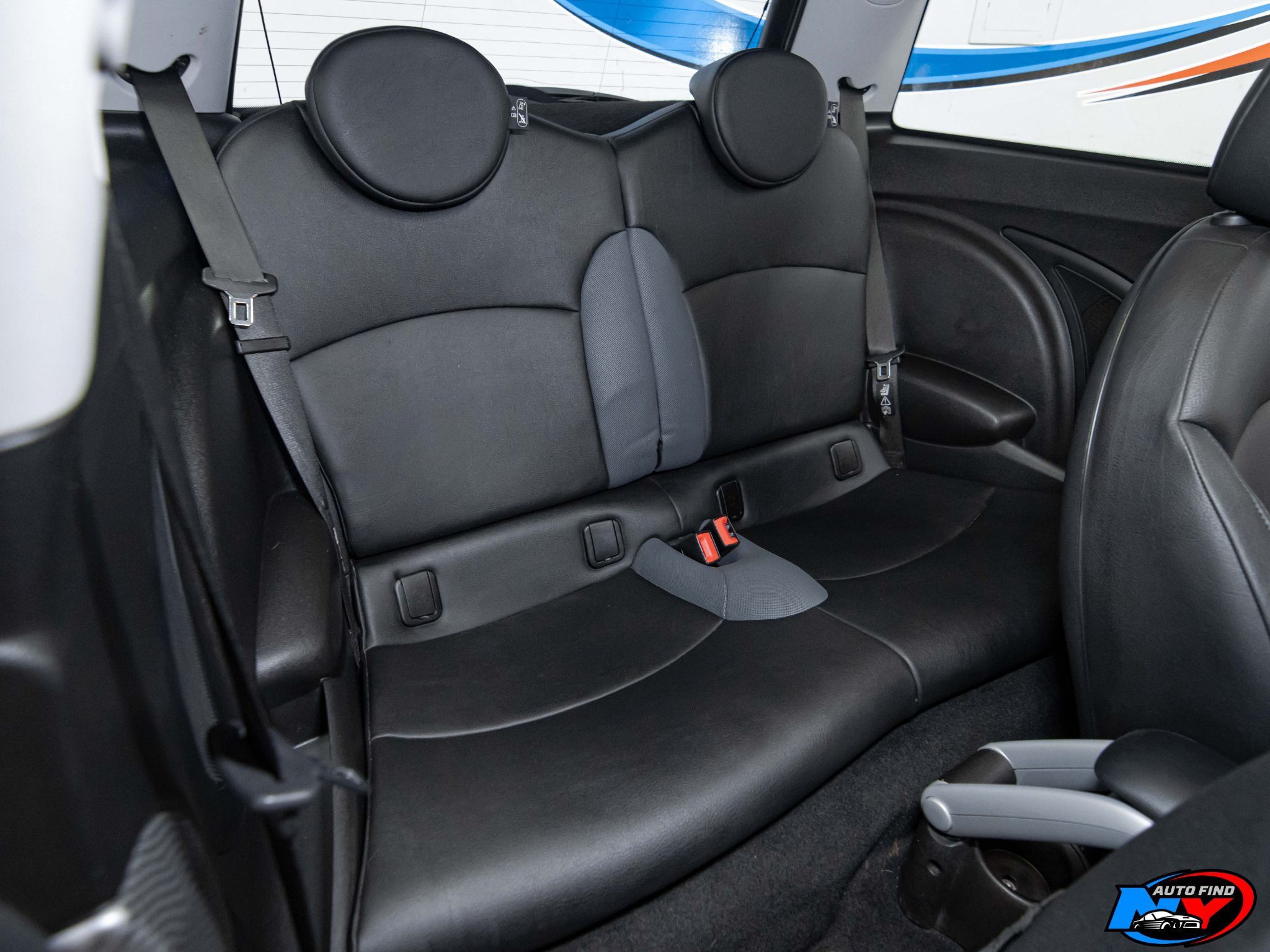 2009 Mini Cooper S Hardtop 2 Door photo 10