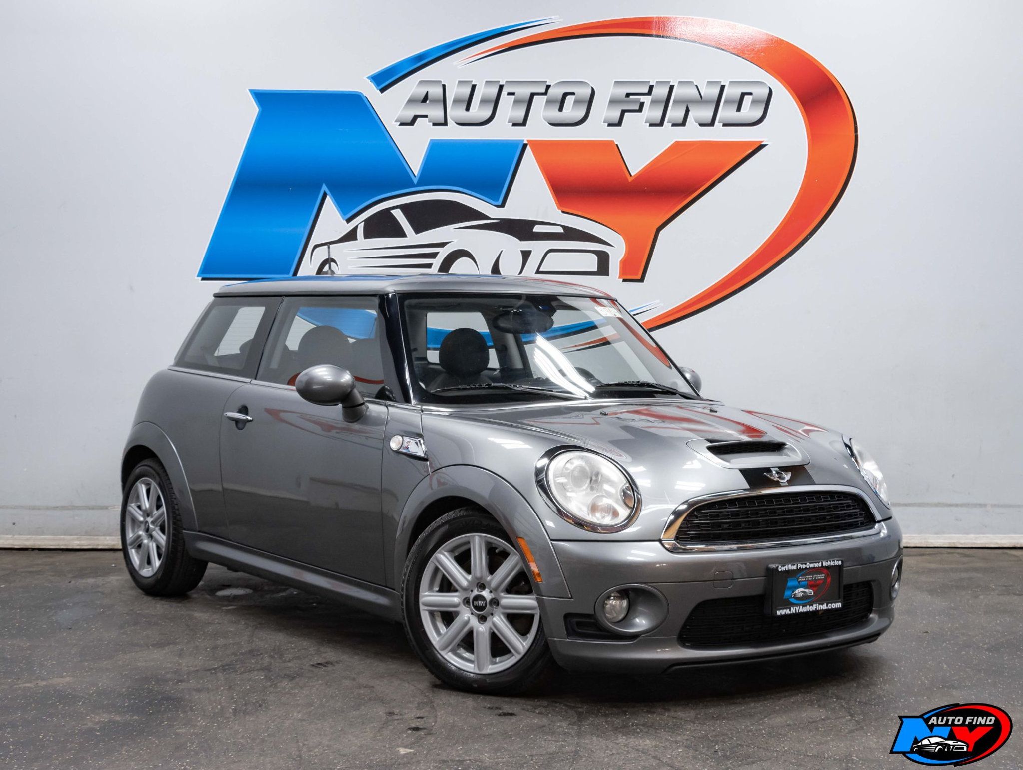 2009 Mini Cooper S Hardtop 2 Door photo 4