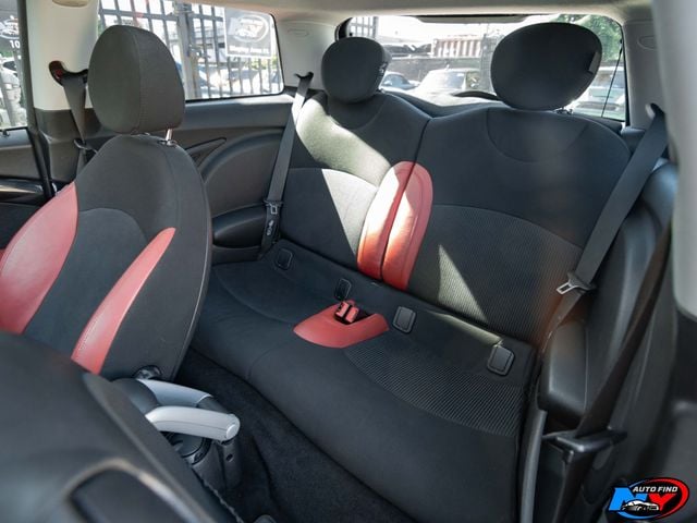 2009 MINI Cooper S Hardtop 2 Door PAN SUNROOF, SPORT PKG, CONVENIENCE PKG, HEATED SEATS - 22623253 - 9