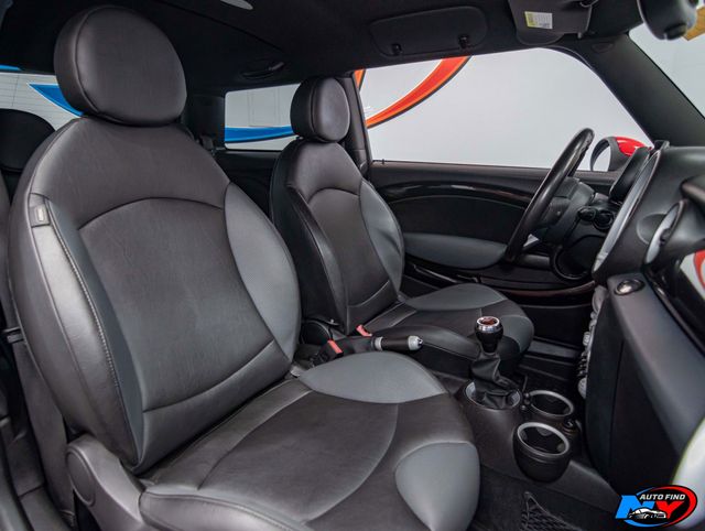 2009 MINI John Cooper Works CLEAN CARFAX, 6-SPD MANUAL, HEATED SEATS, HIFI SOUND SYSTEM - 22398277 - 18