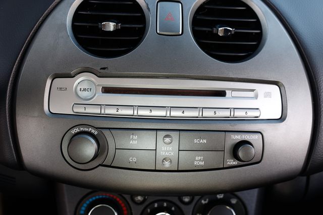 2009 Mitsubishi Eclipse GS - 22955083 - 32