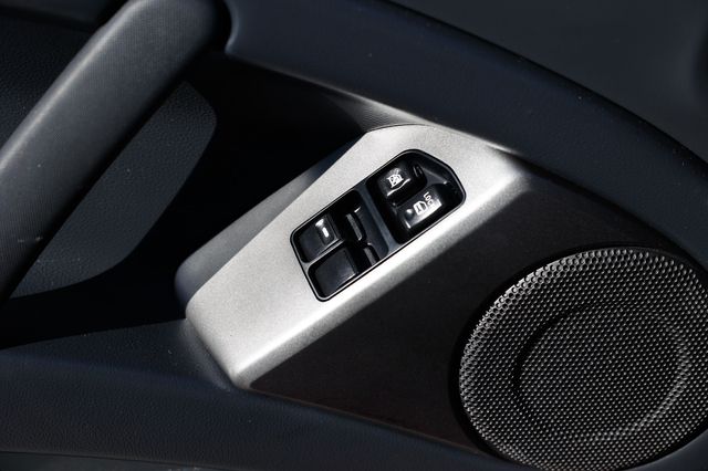 2009 Mitsubishi Eclipse GS - 22955083 - 41