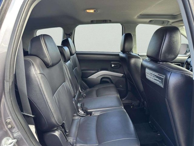 2009 Mitsubishi Outlander 4WD 4dr XLS - 23005210 - 19