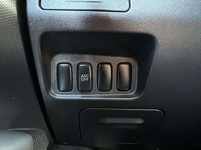 2009 Mitsubishi Outlander 4WD 4dr XLS - 23005210 - 25