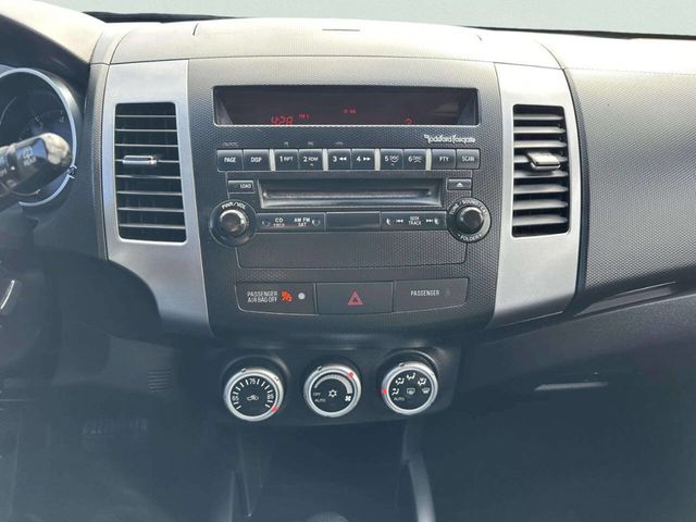 2009 Mitsubishi Outlander 4WD 4dr XLS - 23005210 - 28
