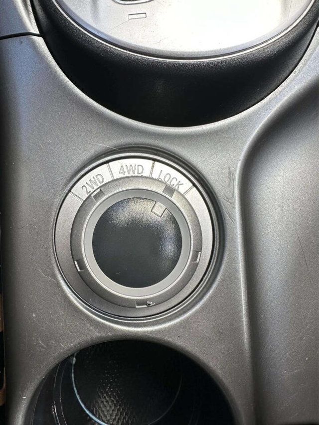 2009 Mitsubishi Outlander 4WD 4dr XLS - 23005210 - 36