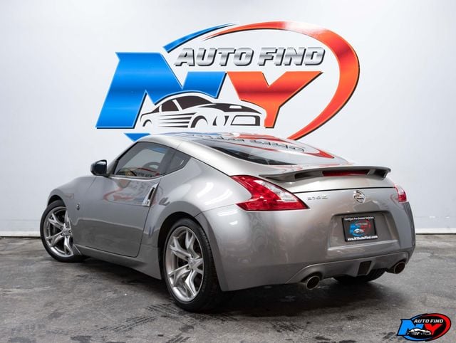 2009 Nissan 370Z AUTO TOURING, SPORT PKG, 19" WHEELS, ILLUMINATED KICK PLATE - 22736845 - 3