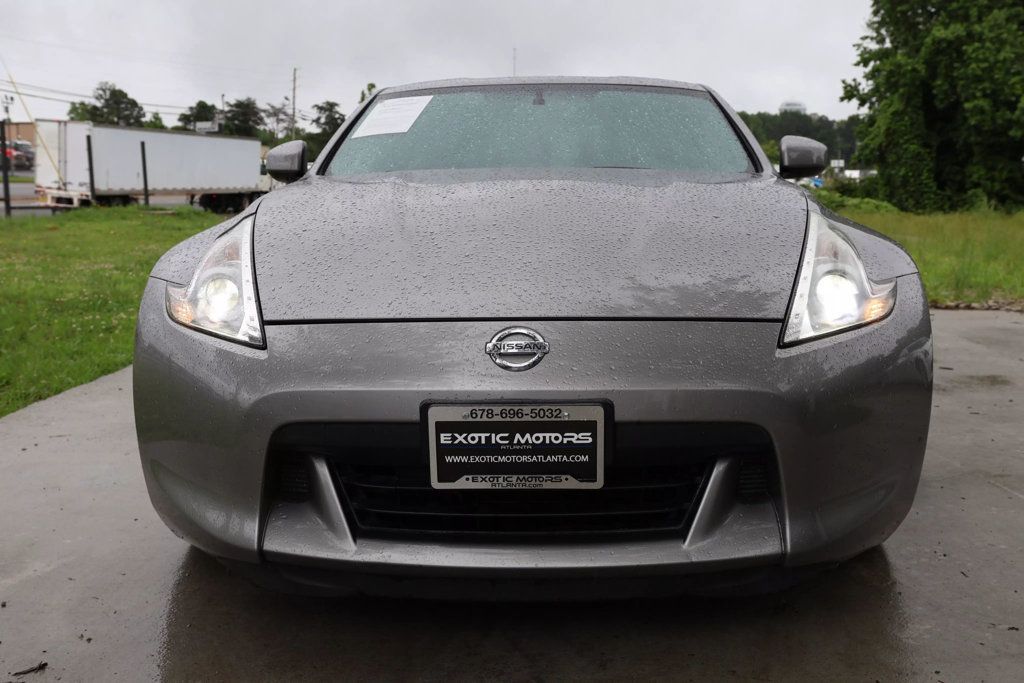 2009 Nissan 370Z Touring photo 8