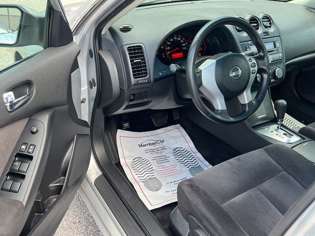 2009 Nissan Altima 4dr Sedan I4 CVT 2.5 S - 23026623 - 9