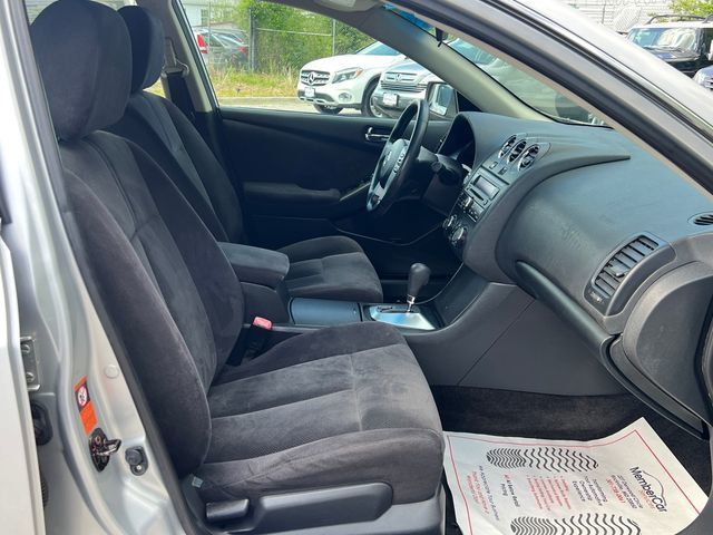 2009 Nissan Altima 4dr Sedan I4 CVT 2.5 S - 23026623 - 16