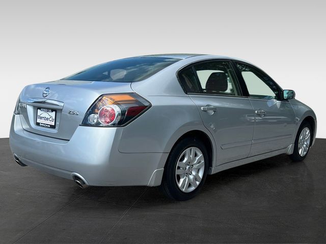 2009 Nissan Altima 4dr Sedan I4 CVT 2.5 S - 23026623 - 4