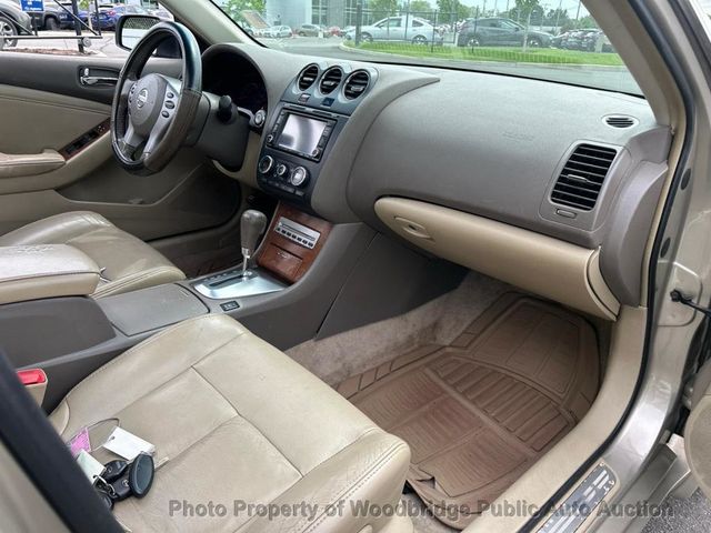 2009 Nissan Altima 4dr Sedan I4 eCVT Hybrid - 23035120 - 8