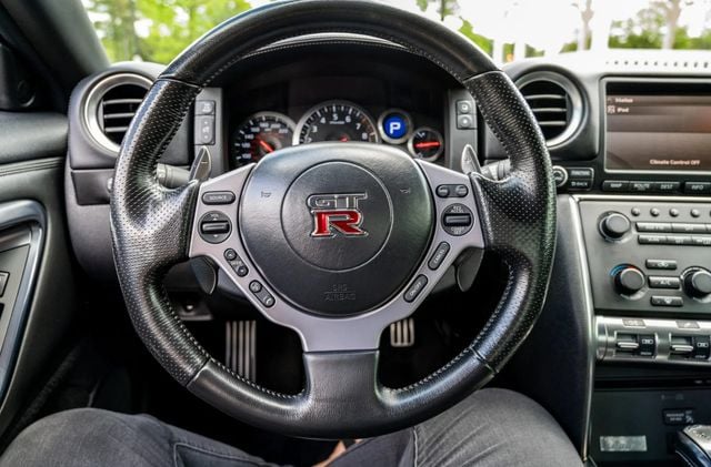 2009 Nissan GT-R 2dr Coupe Premium - 22938519 - 21