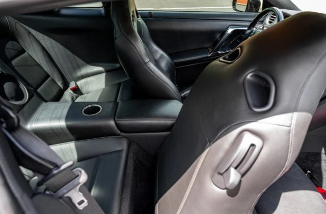 2009 Nissan GT-R 2dr Coupe Premium - 22938519 - 33