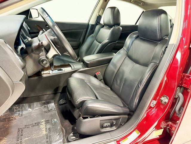 2009 Nissan Maxima SV photo 24