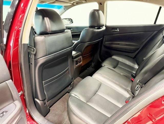 2009 Nissan Maxima SV photo 33