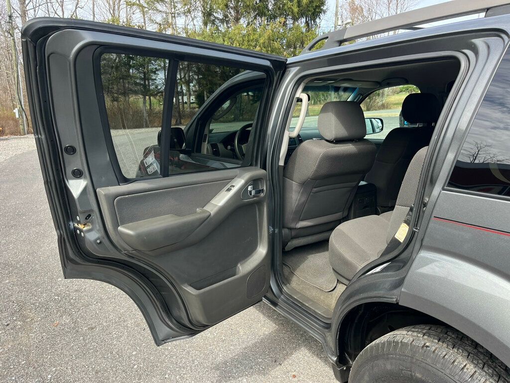 2009 Nissan Pathfinder S - 23001270 - 22