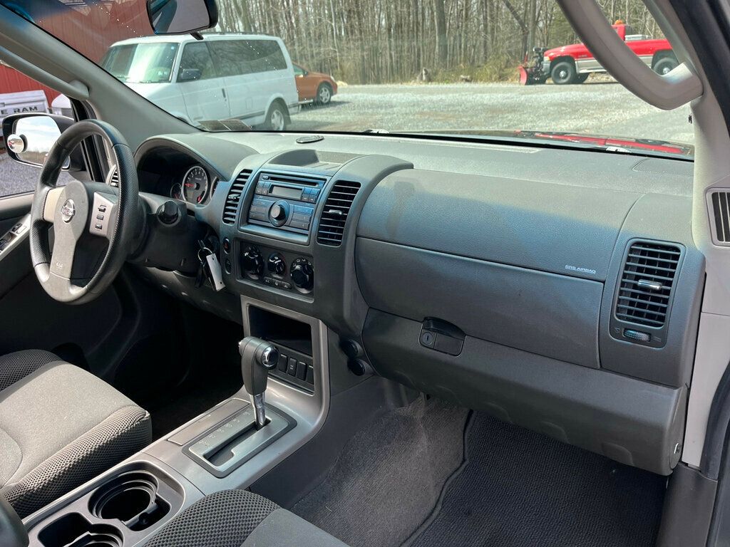 2009 Nissan Pathfinder S - 23001270 - 32